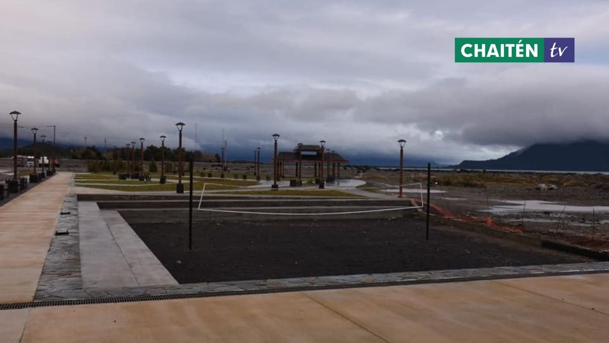 Intendente Recorre La Construcción De La Costanera