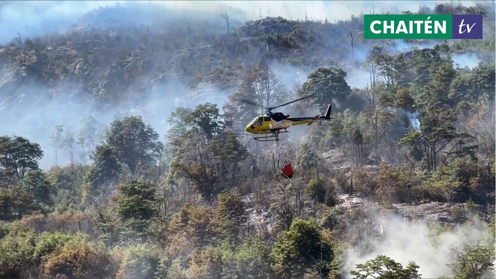 Suman Otro Helicóptero Para Controlar Incendio Forestal en Palena